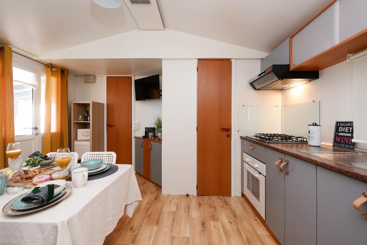 Mia Mobile Home With Jacuzzi Ždrelac Dış mekan fotoğraf