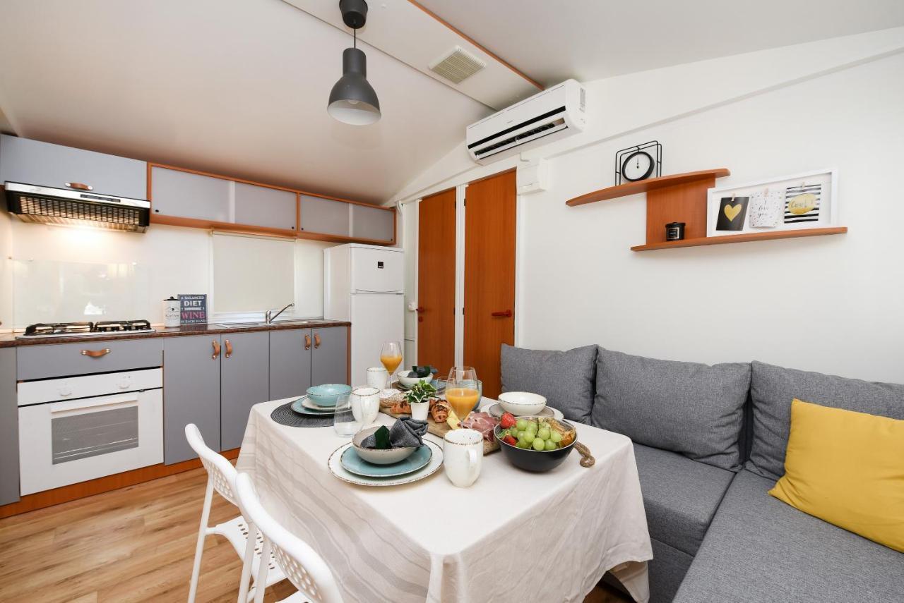 Mia Mobile Home With Jacuzzi Ždrelac Dış mekan fotoğraf