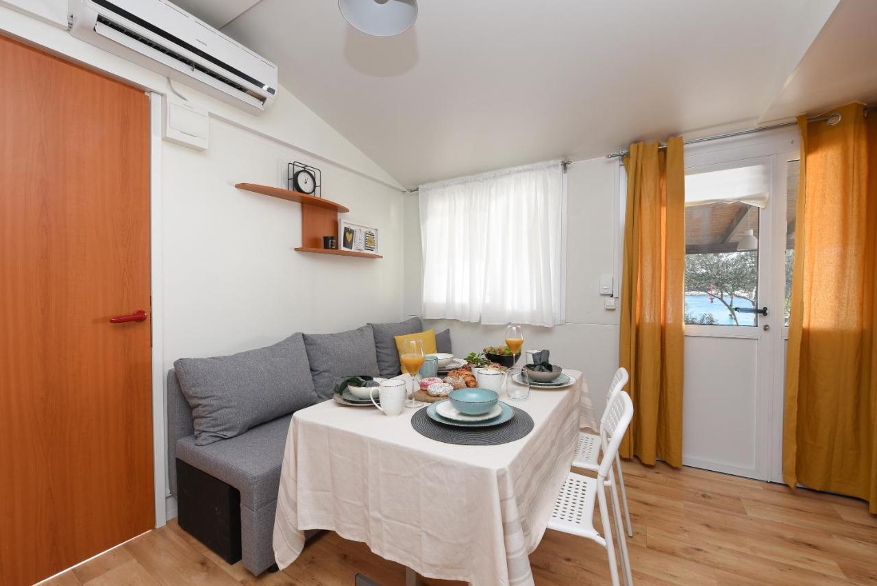 Mia Mobile Home With Jacuzzi Ždrelac Dış mekan fotoğraf