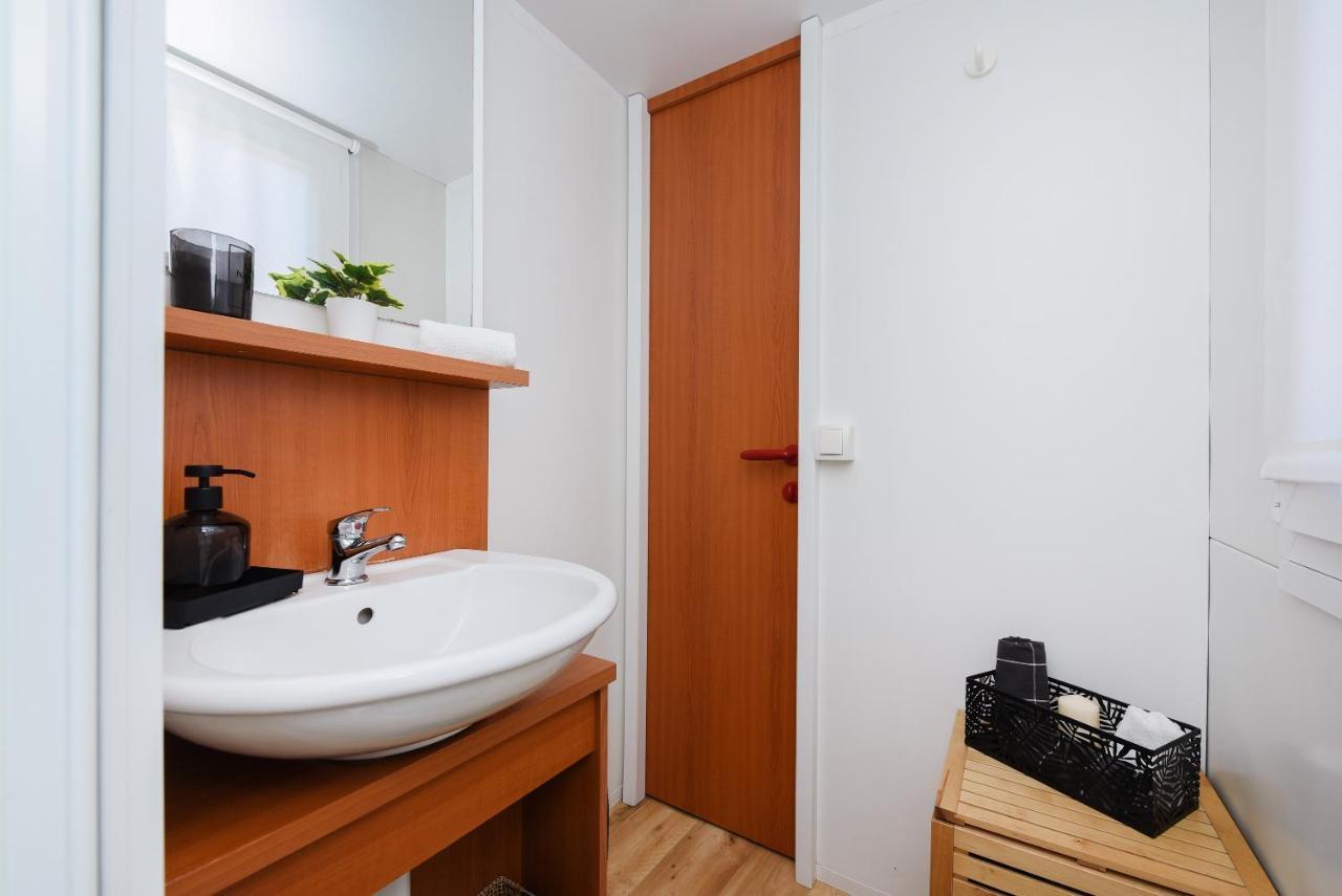 Mia Mobile Home With Jacuzzi Ždrelac Dış mekan fotoğraf
